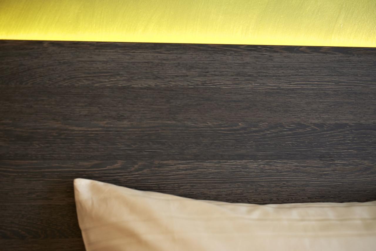 Eee Hotel Траун Экстерьер фото