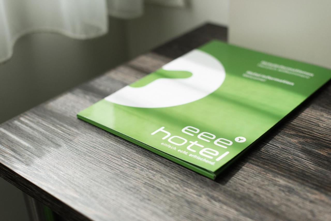 Eee Hotel Траун Экстерьер фото